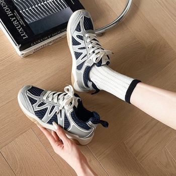 Női hálós futócipő mindennapi viselethez, PU+hálós felsőrész, kerek orr, fűzővel záródó, gumitalp injekciós formázással