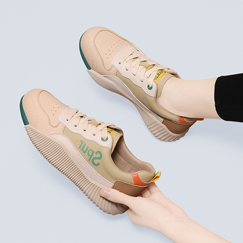 Női könnyű, lélegző hálós sportcipő PU talpbetéttel és gumitalppal, alacsony felsőrész, 3-5 cm középmagas sarok