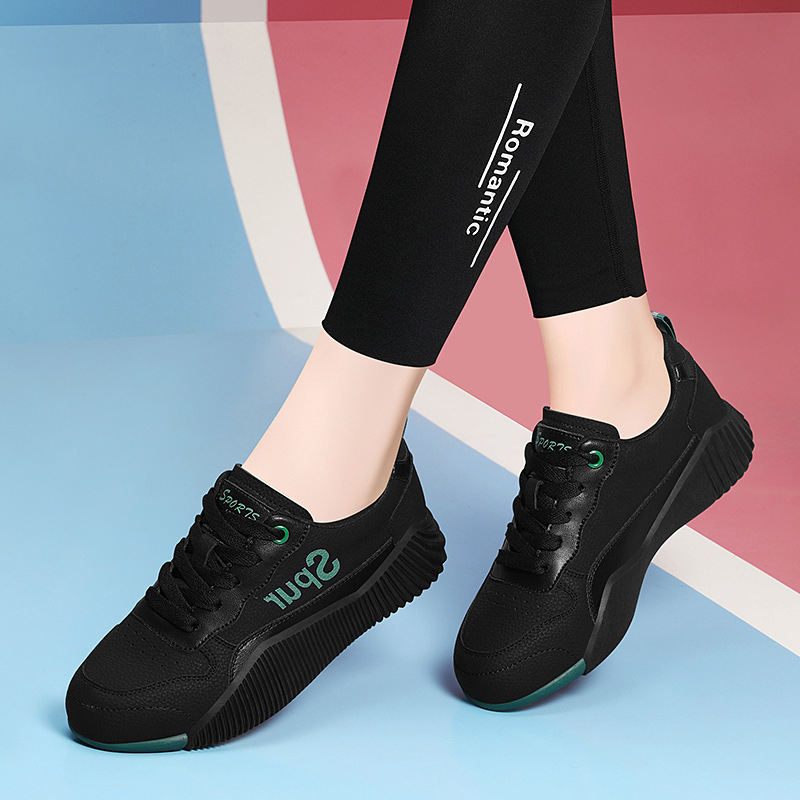 Női könnyű, lélegző hálós sportcipő PU talpbetéttel és gumitalppal, alacsony felsőrész, 3-5 cm középmagas sarok