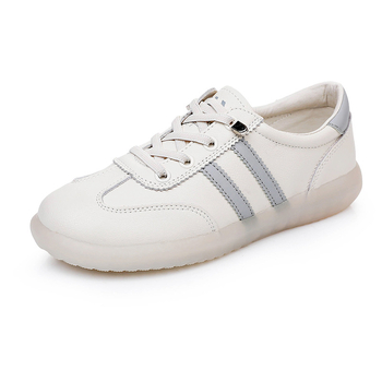 Női slip-on szabadidőcipő – kerek orr, alacsony felső rész, felső anyag: tehénbőr másodlagos réteg, PVC talp