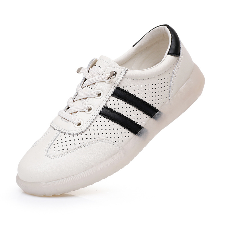 Női slip-on szabadidőcipő – kerek orr, alacsony felső rész, felső anyag: tehénbőr másodlagos réteg, PVC talp