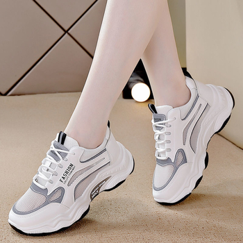 Női könnyű tornacipő mikroszálas felsőrésszel, hálós belsővel, csúszásmentes gumi talppal, kerek orr, alacsony sarok 1–3 cm