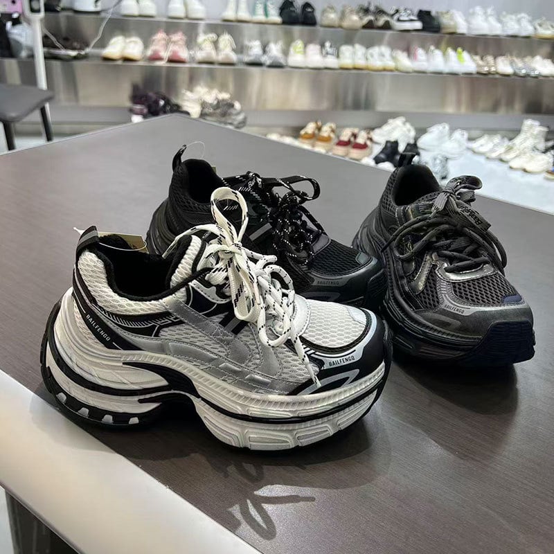 Női mesh futócipő vastag talppal, lélegző felsőrésszel, négy évszakos viselet, elöl fűzőzár