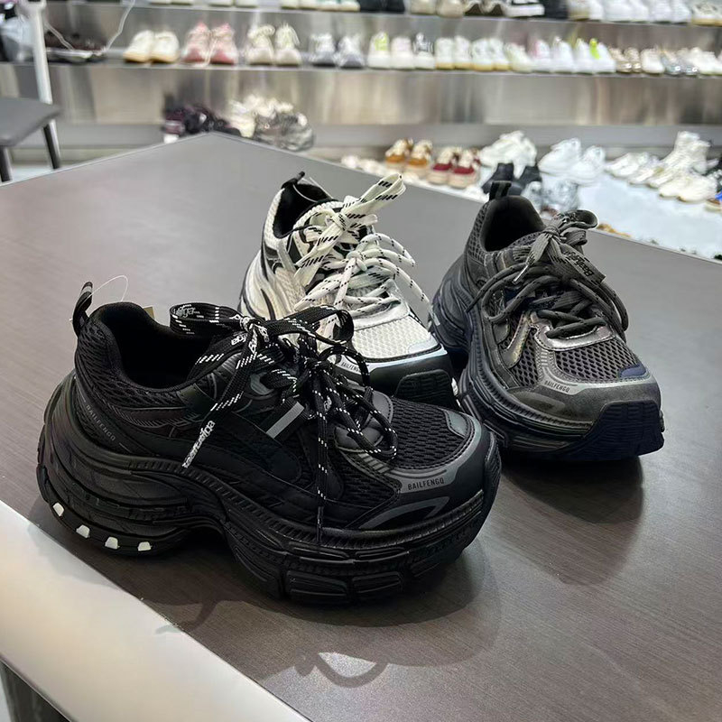 Női mesh futócipő vastag talppal, lélegző felsőrésszel, négy évszakos viselet, elöl fűzőzár