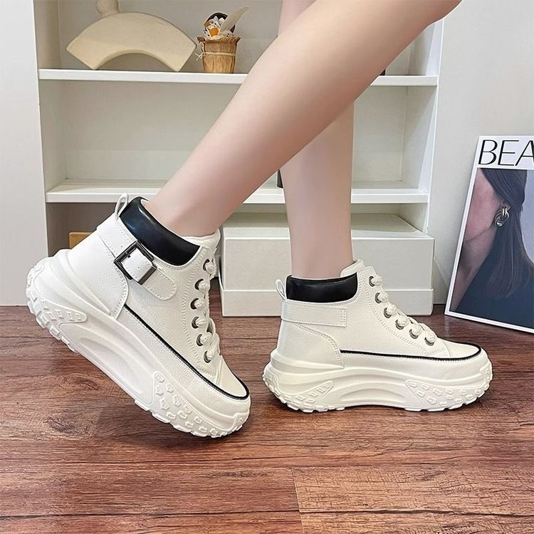 Női koreai stílusú vastag talpú sportcipő, PU felsőrész, gumitalp, hálós bélés, kerek orr, elöl fűzővel záródó, alacsony boka, ősz 2023