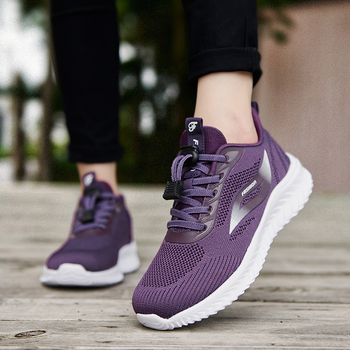 Idősek nők járócipője, lélegző hálós felsőrész, MD talp, fűzős zárás, textil talpbetét, csúszásmentes talp