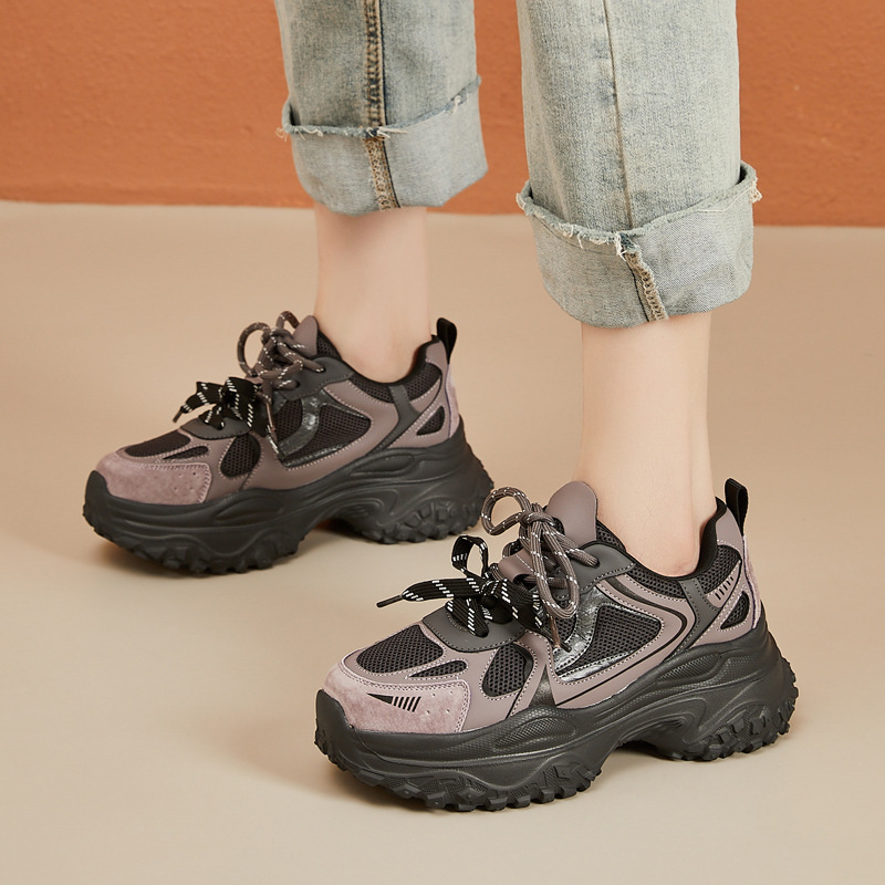Pantofi sport casual pentru damă, Dad shoes, partea superioară din două straturi de piele de vacă, model color-block, închidere cu șiret în față, talpă din spumă, gleznă joasă