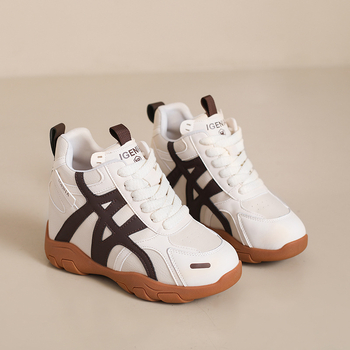 Női sport futócipő: lágy talpú, 3–5 cm sarokmagasság, könnyű és kopásálló, felsőrész szuper rostból, gumitalp