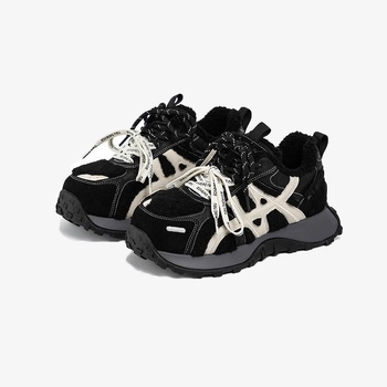 Női velúr felsőrészű sportos-casual tornacipő fleece béléssel, gumírozott talppal, fűzővel záródó, 3–5 cm vastag sarok