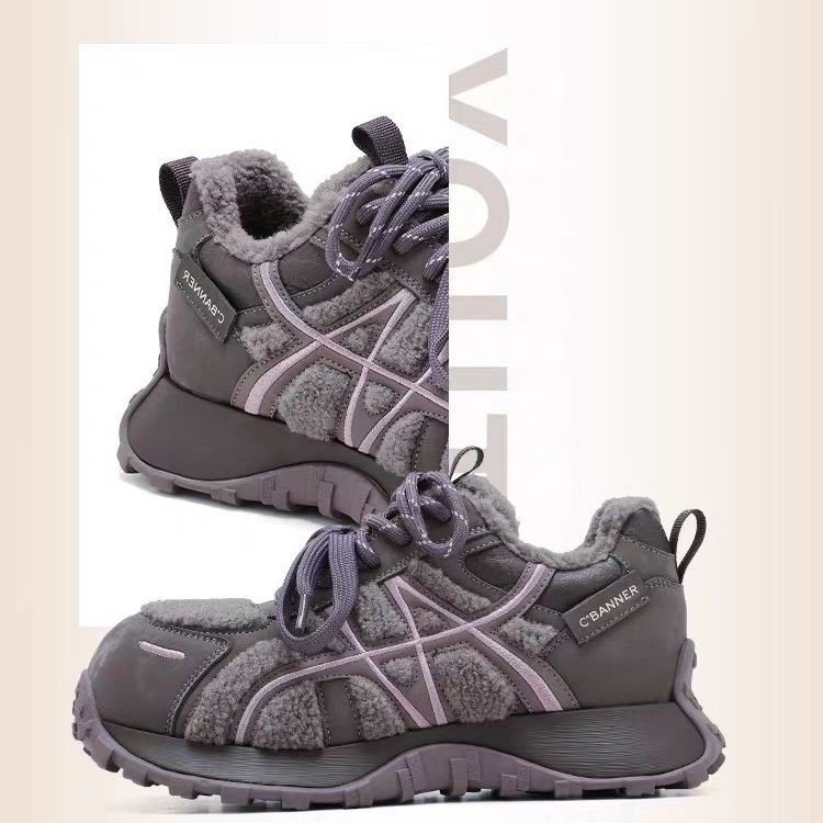 Női velúr felsőrészű sportos-casual tornacipő fleece béléssel, gumírozott talppal, fűzővel záródó, 3–5 cm vastag sarok