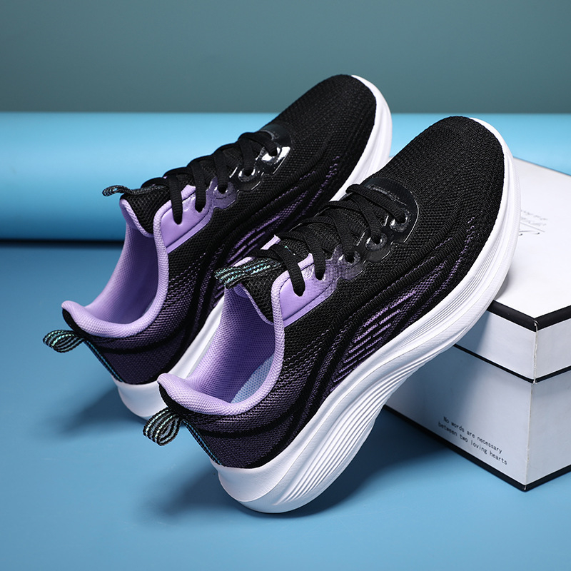 Női ultrakönnyű futócipő gimnaziumi testneveléshez, légáteresztő hálós felsőrész, fűzős záródás, alacsony profilú, gumitalp