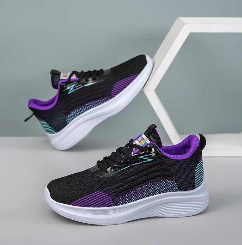 Női légáteresztő hálós felső részű sportcipő, fűzőkkel, alacsony szárú, kerek orrú, injekcióval formázott műanyag talp