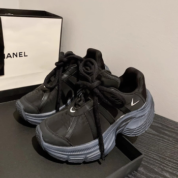 Női dad shoes cipő — mikroszálas felsőrész, color-block mintázat, gumitalp, 3–5 cm-es sarok, fűzős záródás