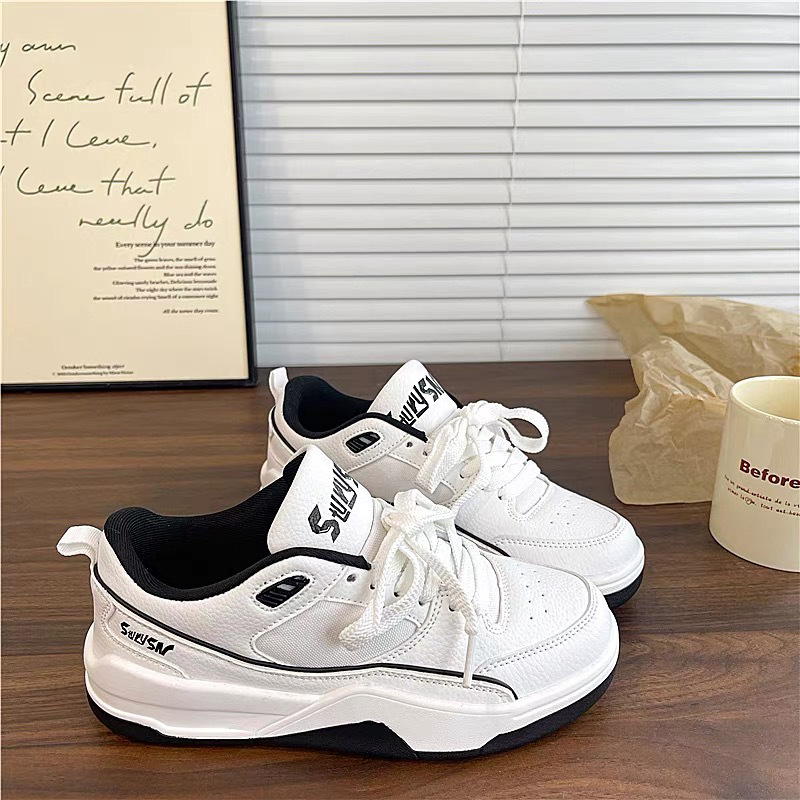 Női mindennapi tornacipő, felsőrész szintetikus plüssből, fűzős zárás, gumitalp Goodyear technológiával, sarokmagasság 0–1 cm