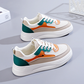 Koreai verziójú PU felsőrészű sportos-casual női cipő, fűzős, lélegző, 1–3 cm-es sarokkal