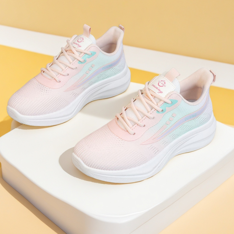 Női sportcipők lélegző hálós felsőrésszel, csúszásmentes gumitalppal, injekciós formájú talppal, fűzővel záródó