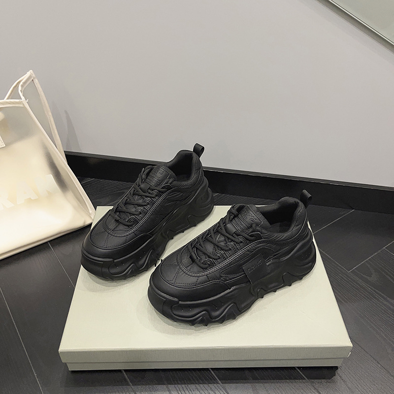 Platform cipő, koreai stílus, kerek orr, középmagas sarkú 3–5 cm, gumitalp