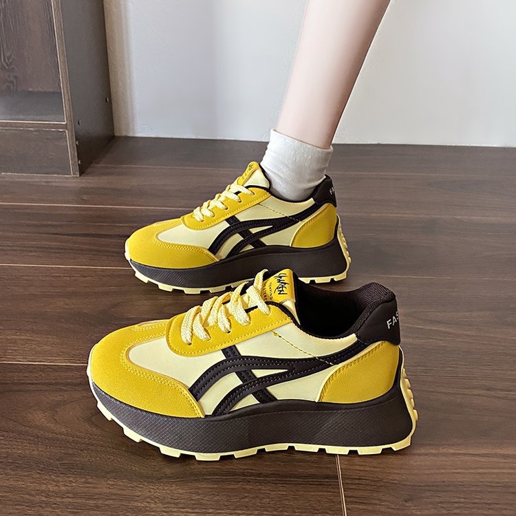 Női sportos-casual cipő, alacsony profilú, fűzős, PU felsőrész, gumírozott talp, kerek orr, lapos sarok, egyszínű, 2025 tavaszi megjelenés