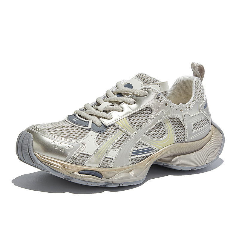 Ženske tenisice tipa dad shoes, gornji dio od umjetne kože i platna; visina potplata 3–5 cm; okrugli vrh; vezanje sprijeda