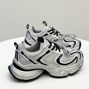 Női casual sportcipő, légáteresztő hálós felsőrész, könnyű gumitalp, fűzős záródás, platform talp, középmagas sarok 3–5 cm.