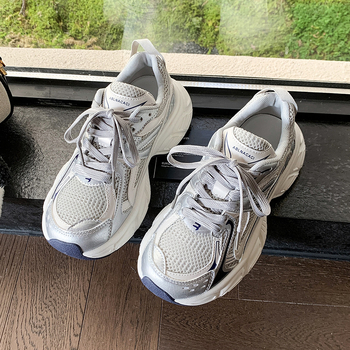 Дамски маратонки с дебела подметка за повдигане na височината — леки, дишащи, противохлъзгащи, с връзки