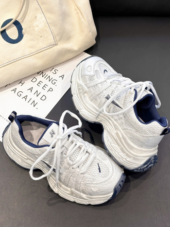 Дамски обувки тип dad shoes, кежуъл стил, леки, с мека подметка, връзки за стягане, нисък връх, дишаща мрежеста подплата