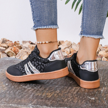 Ženske casual tenisice: prozračna mreža unutrašnjost, lagani gornji sloj od materijala Super Fiber, gumeni potplat, vezanje, niski vrh, peta 1–3 cm