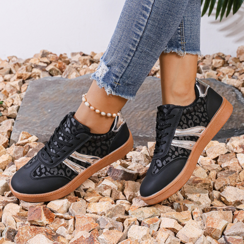 Ženske casual tenisice: prozračna mreža unutrašnjost, lagani gornji sloj od materijala Super Fiber, gumeni potplat, vezanje, niski vrh, peta 1–3 cm