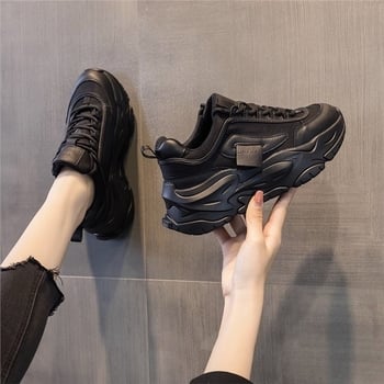 Dámske tenisky inšpirované Forrest Gump, špičatý nos, nízky vrch, šnúrky, vrchný materiál z kože prvej triedy, gumová podrážka, funkcia proti zápachu