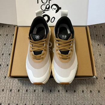 Унисекс мрежести маратонки за бягане с дишащ горен слой, леки, с шнурова закопчалка и гумена подметка