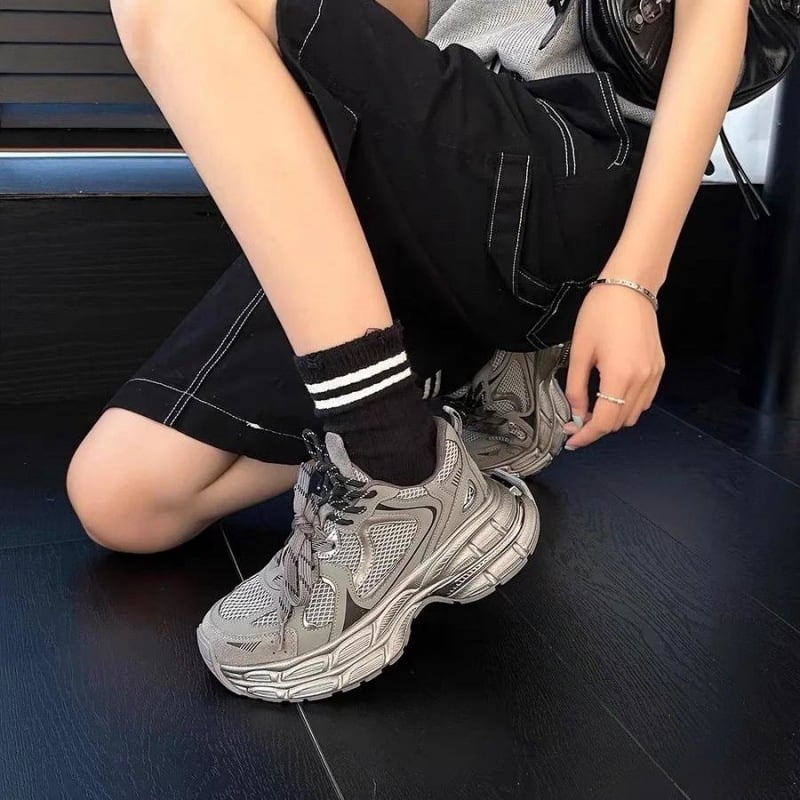 Ежедневни дядовски маратонки - нисък връх, мрежеста горна част, връзки, гумена подметка, дамски равни обувки