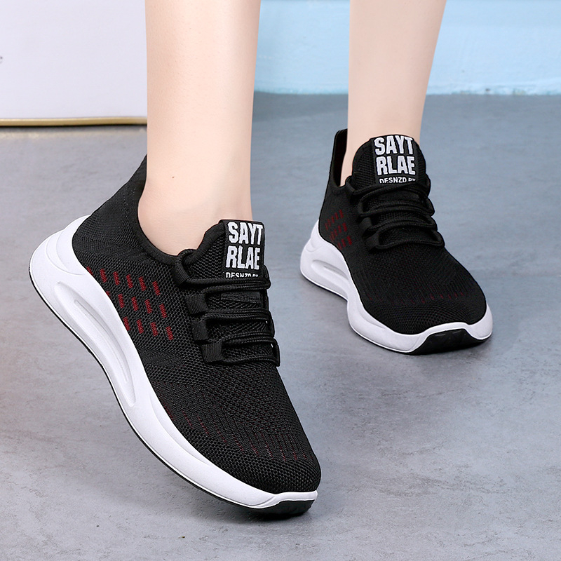 Женски дишащи мрежести маратонки с лека инжекционно формована подметка, нисък връх, кръгъл нос, текстилна стелка