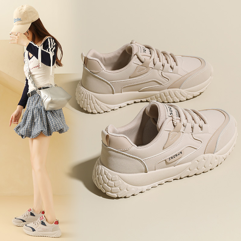 Patike, korejska verzija, ležerni stil; kožni gornji dio, mrežasta unutrašnjost, gumena potplata, vezanje šnurkama, okrugli vrh, ravna peta, EVA uložak