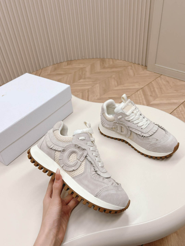 Nahast tossud Forrest Gump stiilis, ümar varvas, paeltega kinnituv, paks platvormitall, kummist talla