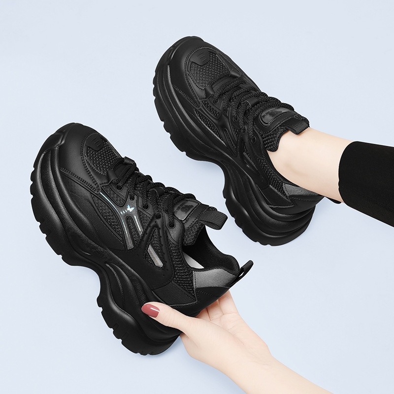 Ženske dad sneakers s fleece-podstavom, gornji dio od mikrovlakna, PU uložak, gumeni potplat, vezivanje šnurenjem, okrugli vrh, 6-8 cm povećanje visine