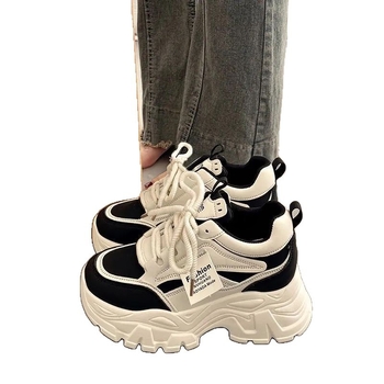 Дамски обувки в стил dad shoes с висока платформа – PU+мрежесто горно покритие, ток 3–5 см, инжекционно оформена подметка, дишащи, връзки