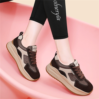 Дамски спортни обувки с дебел под, синтетична кожа, висока горна част, връзки