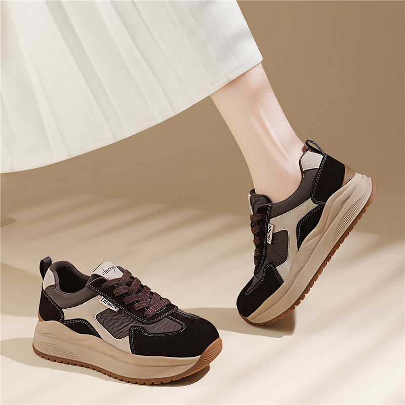 Дамски спортни обувки с дебел под, синтетична кожа, висока горна част, връзки