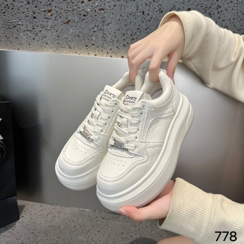 Ženske casual tenisice od prave kože – niski gornji dio, okrugli vrh, vezanje, debeli đon 3–5 cm