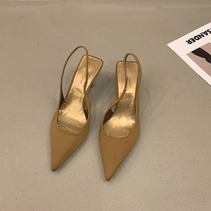 Sandale s trakama, oštar nos, tanak potpetica 6–8 cm, microfiber gornji dio, elastična traka