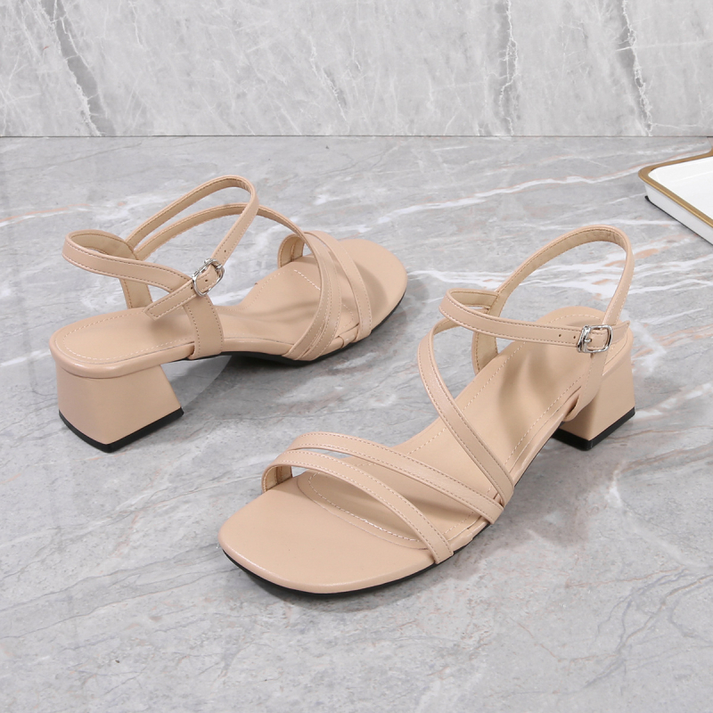 Sandale pentru femei cu un singur curea, toc gros, înălțime 3–6 cm, talpă din cauciuc, interior din Super Fiber.