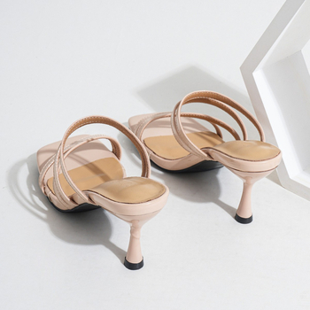 Sandale feminine cu bretea simplă, toc 7 cm, vârf pătrat, stil roman; partea superioară și interiorul din super fiber