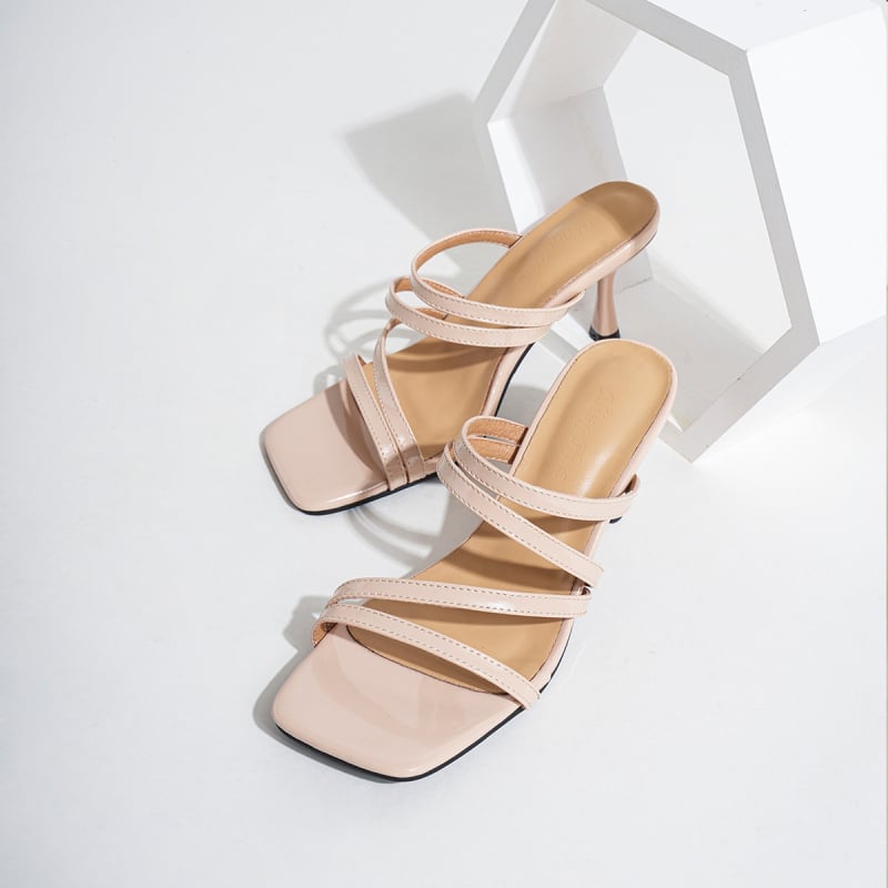 Sandale feminine cu bretea simplă, toc 7 cm, vârf pătrat, stil roman; partea superioară și interiorul din super fiber