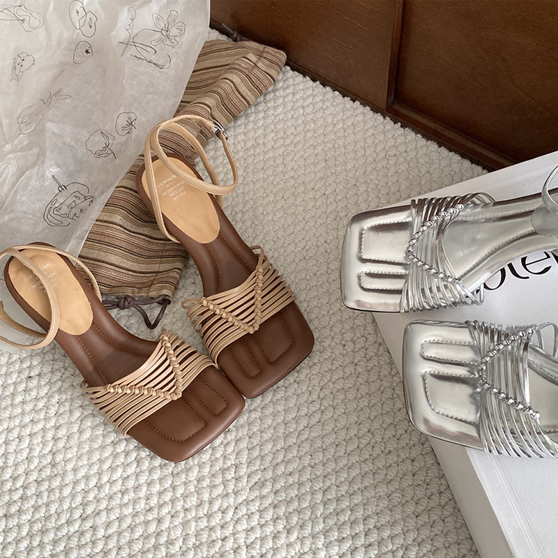 Sandale s otvorenim prstom i prorezima, kvadratni vrh, debeli srednji pet, retro stil, kopča s kopčom, gornji/unutarnji materijal: Super fiber, potplat: TPR, ljeto 2024