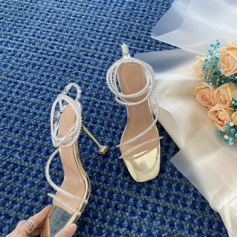 Plažne sandale od poliestera, četvrtasti vrh, 3–6 cm visina peta, kopča