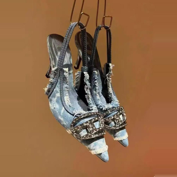 Sandale s oštrim vrhom i logom, otvorenim zadnjim dijelom, pet 3–6 cm, gornji materijal: super vlakno, unutarnji materijal: sintetička koža, potplat: guma