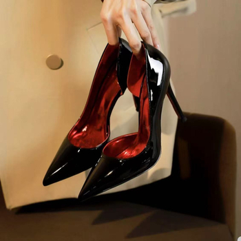 Női magas sarkú cipő | Négyszögletes orr | PU felső rész | Gumírozott talp | Vékony sarok (>8 cm)