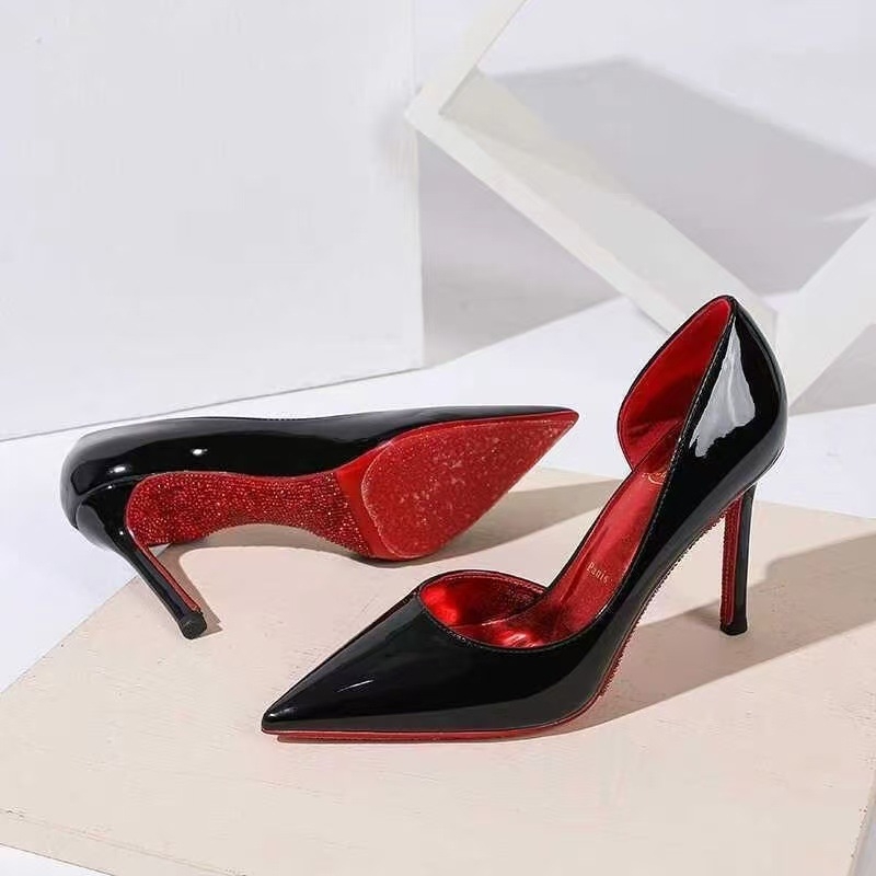 Női magas sarkú cipő | Négyszögletes orr | PU felső rész | Gumírozott talp | Vékony sarok (>8 cm)