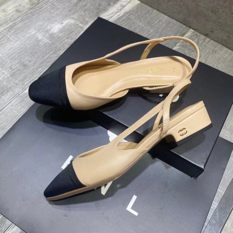 Hátsó pántos szandál, magas sarkú, négyzetes orr, mikroszálas felsőrész, közepes sarok, belső bőr talp