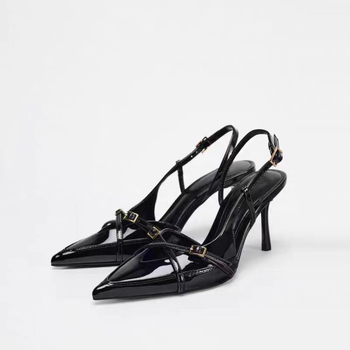 Női nyitott sarkú papucs PU felsőrésszel, egyvonalas csattal, 6–8 cm magas sarkú, gumi talp